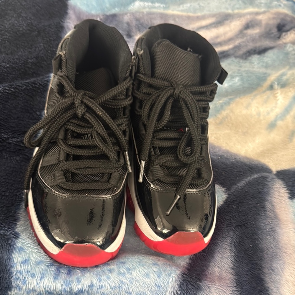 Jordan Kids Black and Red Sneakers